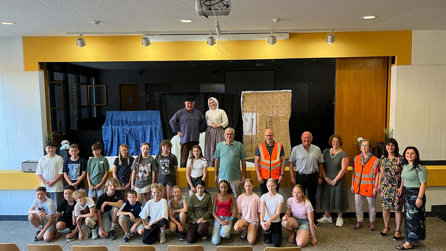 Das Umwelttheater Aschaffenburg an der Obrigheimer Realschule - neuer Baustein für die Bildungsoffensive von KWiN &amp; EAN; Foto: KWiN